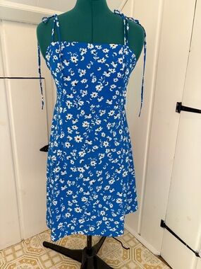Blue and White Floral Tie-Shoulder Mini Dress Sundress with Shirred Back and Zip